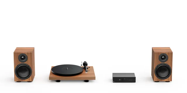 PRO-JECT Colourful Audio System 2 Walnut