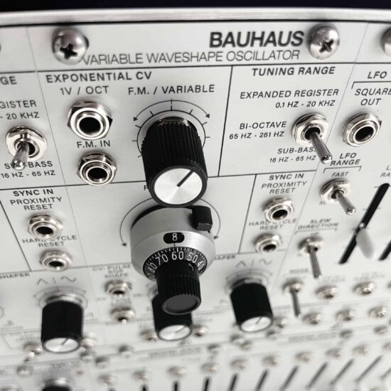 LA Circuits, Inc. EM-105 BAUHAUS – Image 2