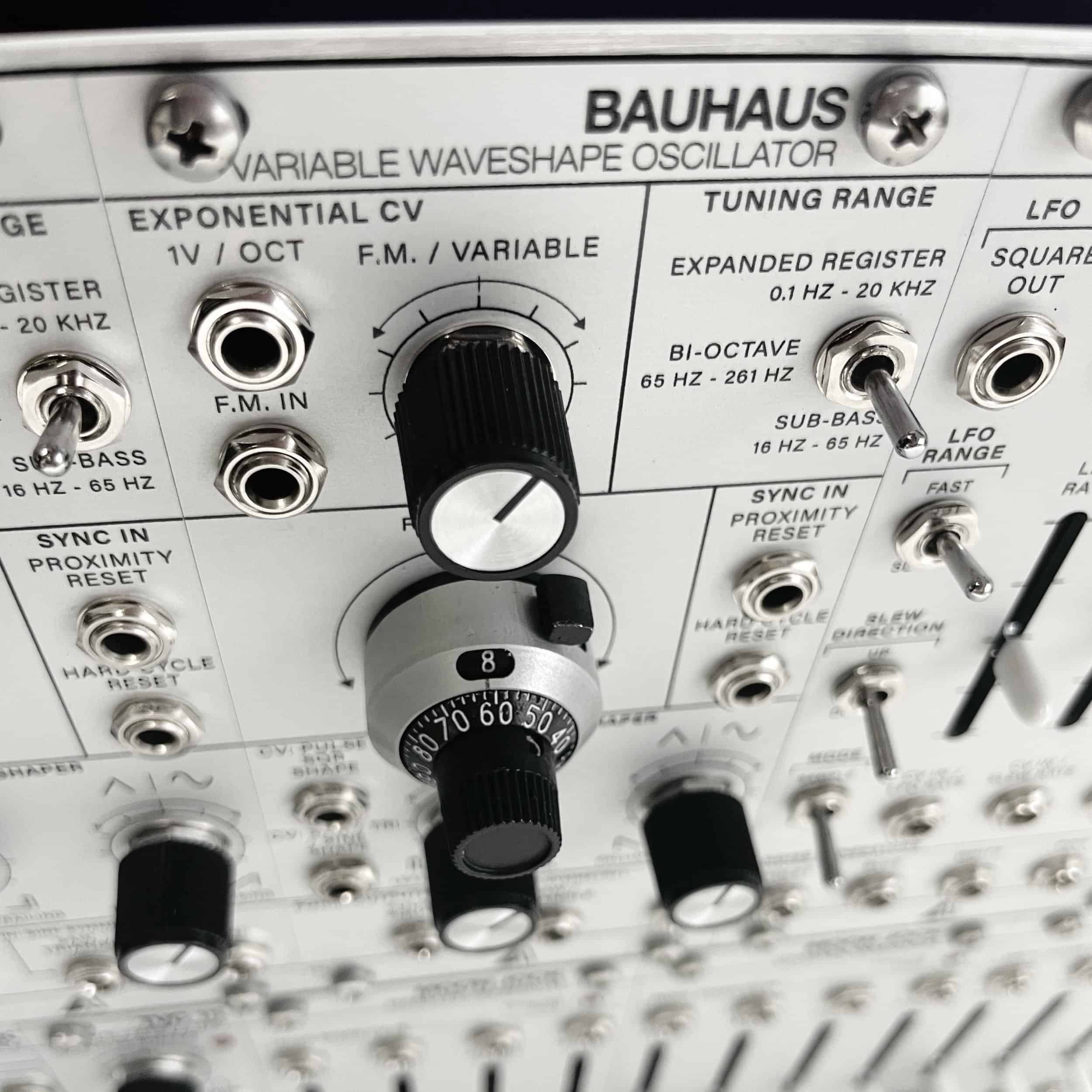 LA Circuits, Inc. EM-105 BAUHAUS – Image 2