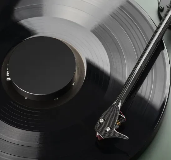 Pro-Ject Record Puck E Black Satin – Image 2