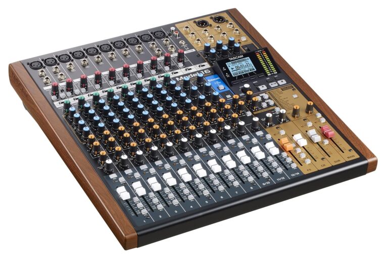 TASCAM Model 16